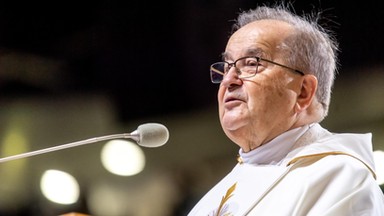 Tadeusz Rydzyk wezwał do modlitwy za dziennikarza. Jest odpowiedź