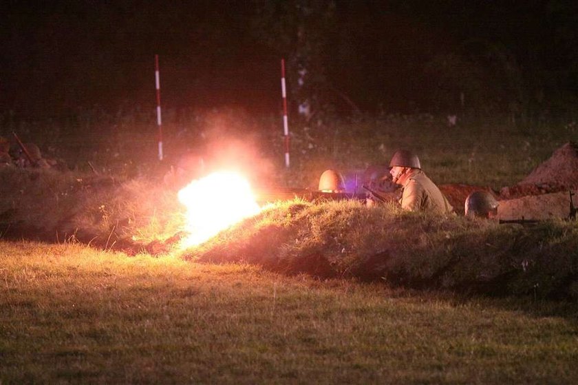 Westerplatte broni się nadal! Tusk tam był! FOTO