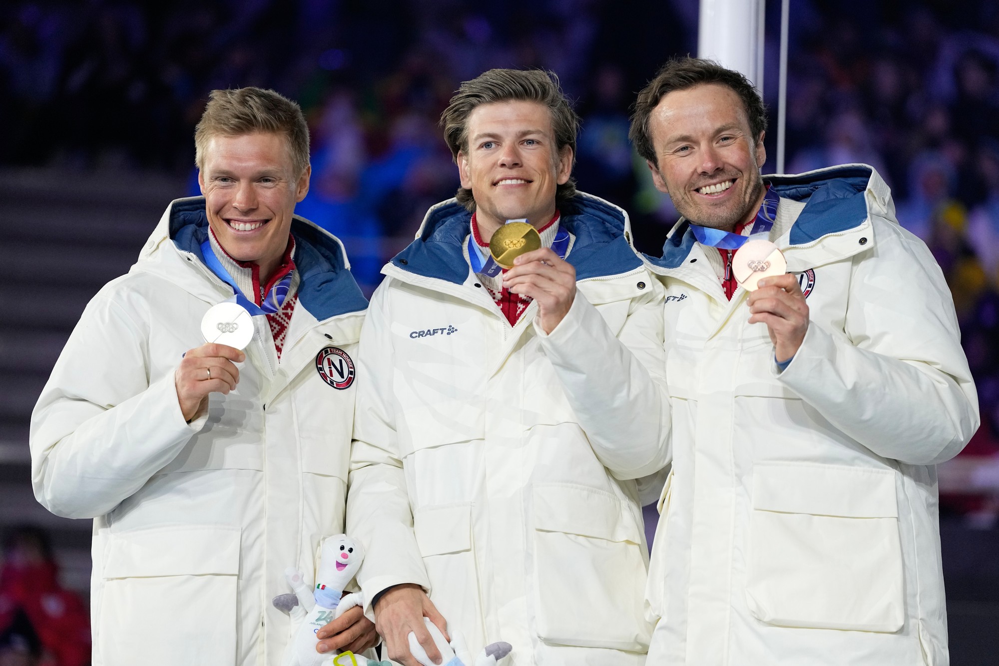 Záverečný ceremoniál Zimných olympijských hier v Taliansku.