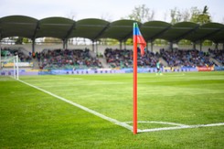 Policja szuka kibiców. Weszli na Śnieżkę i odpalili race