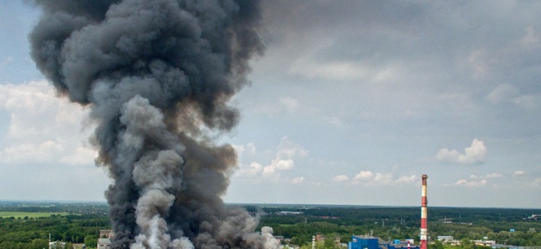 Kolejny pożar na składowisku odpadów w Zgierzu. Na miejscu wciąż pracują biegli