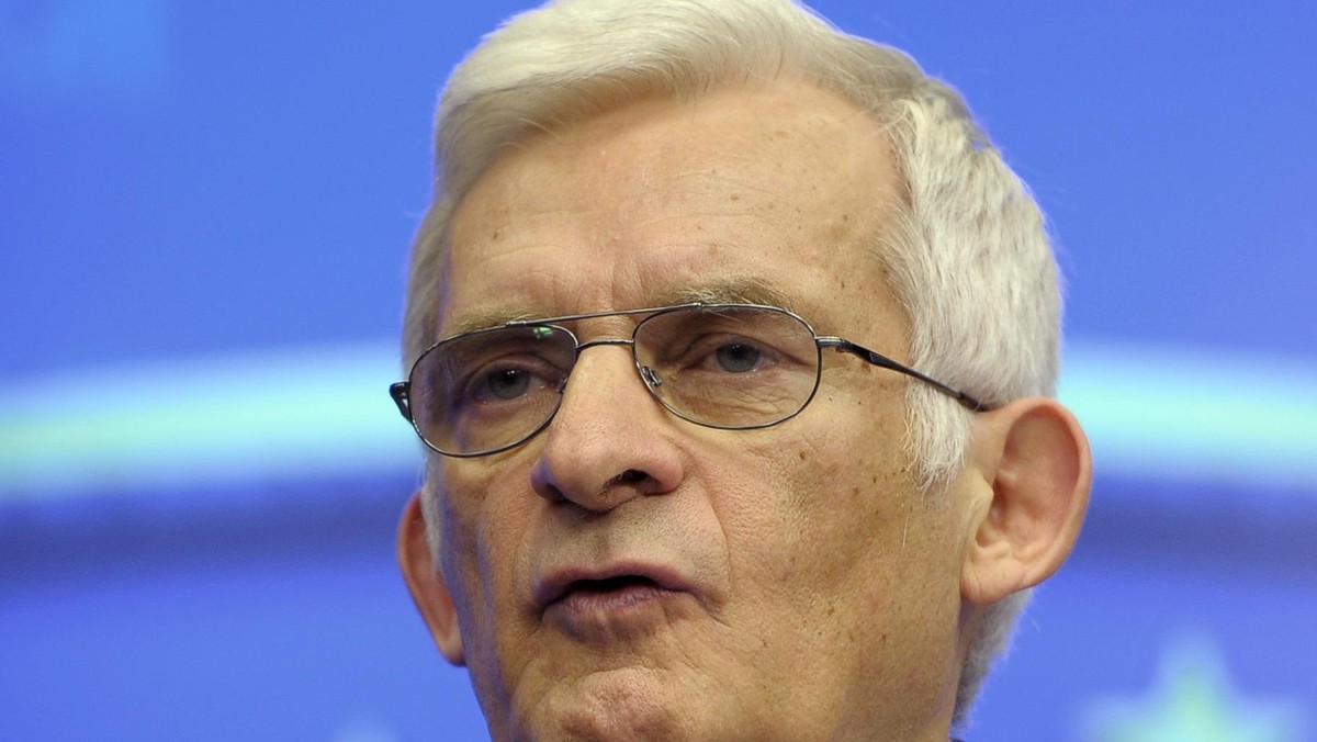 Podczas pierwszej edycji Festiwalu Europy we Florencji przewodniczący Parlamentu Europejskiego (PE) Jerzy Buzek powiedział, że unijne instytucje są "silne" i "co ważne, otwarte na zmiany". Buzek wziął udział w dyskusji na temat stanu UE.