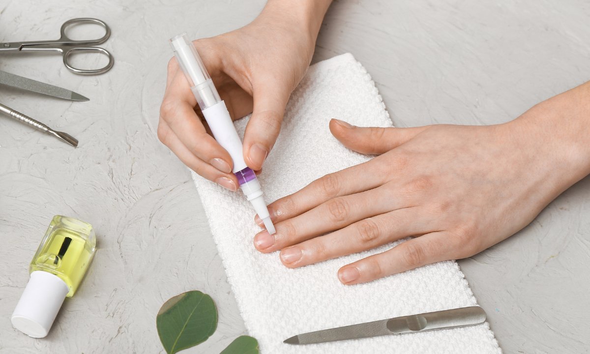 Po tym kolagenowym serum paznokcie są mocne jak stal! "Nie muszę już chodzić do kosmetyczki"