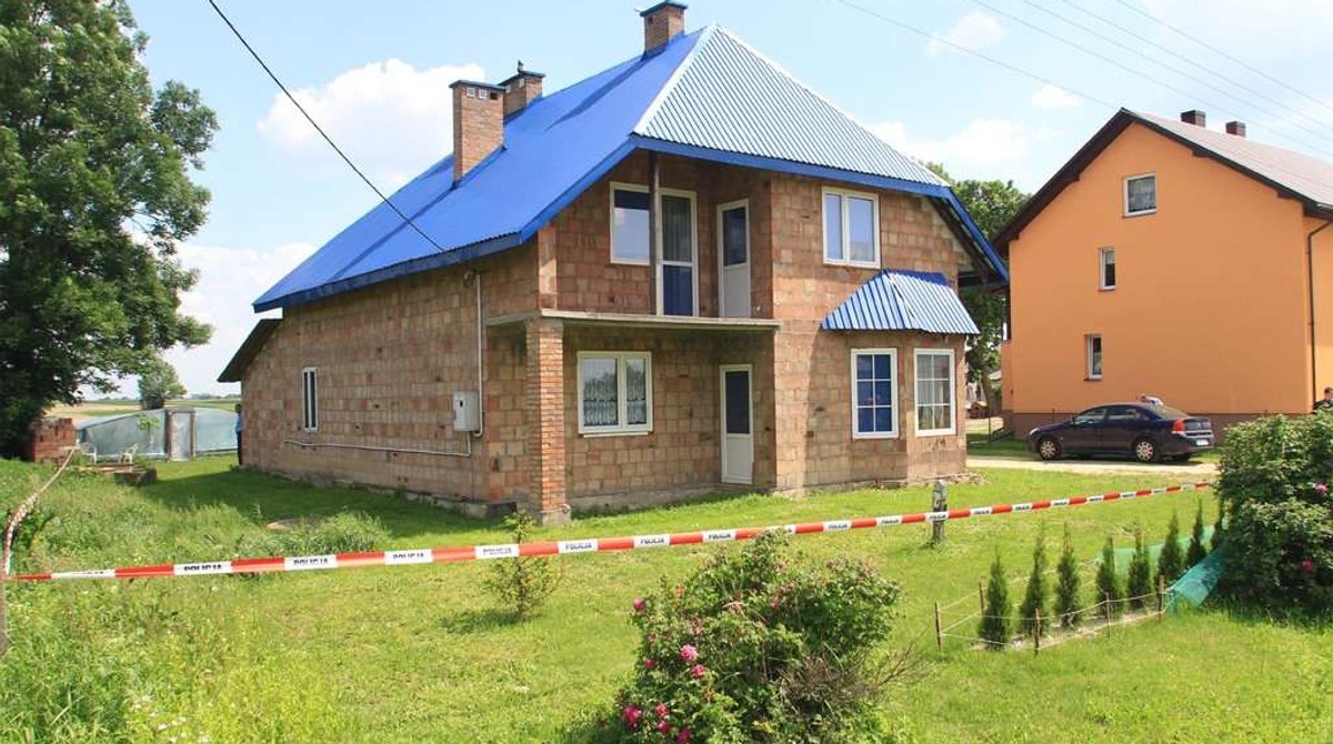 Ojciec Sprasowal Dzieci I Sie Powiesil