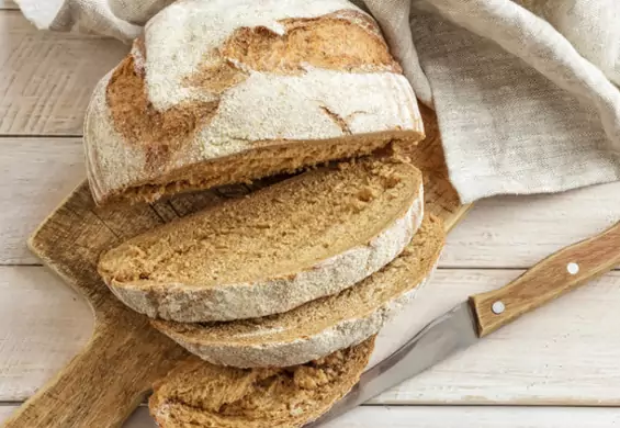 Chleb na zakwasie – przepis na domowy wypiek