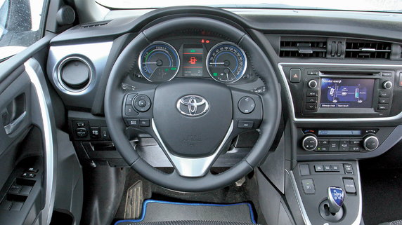 Toyota Auris II (2012-19) – 2012 r. za 26 500 zł