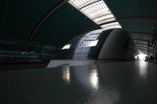 Pociąg magnetyczny Maglev wozi pasażerów na lotnisko w Szanghaju (ZDJĘCIA)