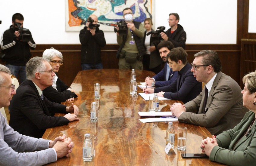 Karlos Tavareš (levo), Aleksandar Vučić (desno)