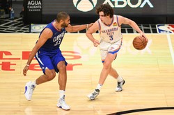 Liga NBA. Giddey najmłodszym koszykarzem z triple-double