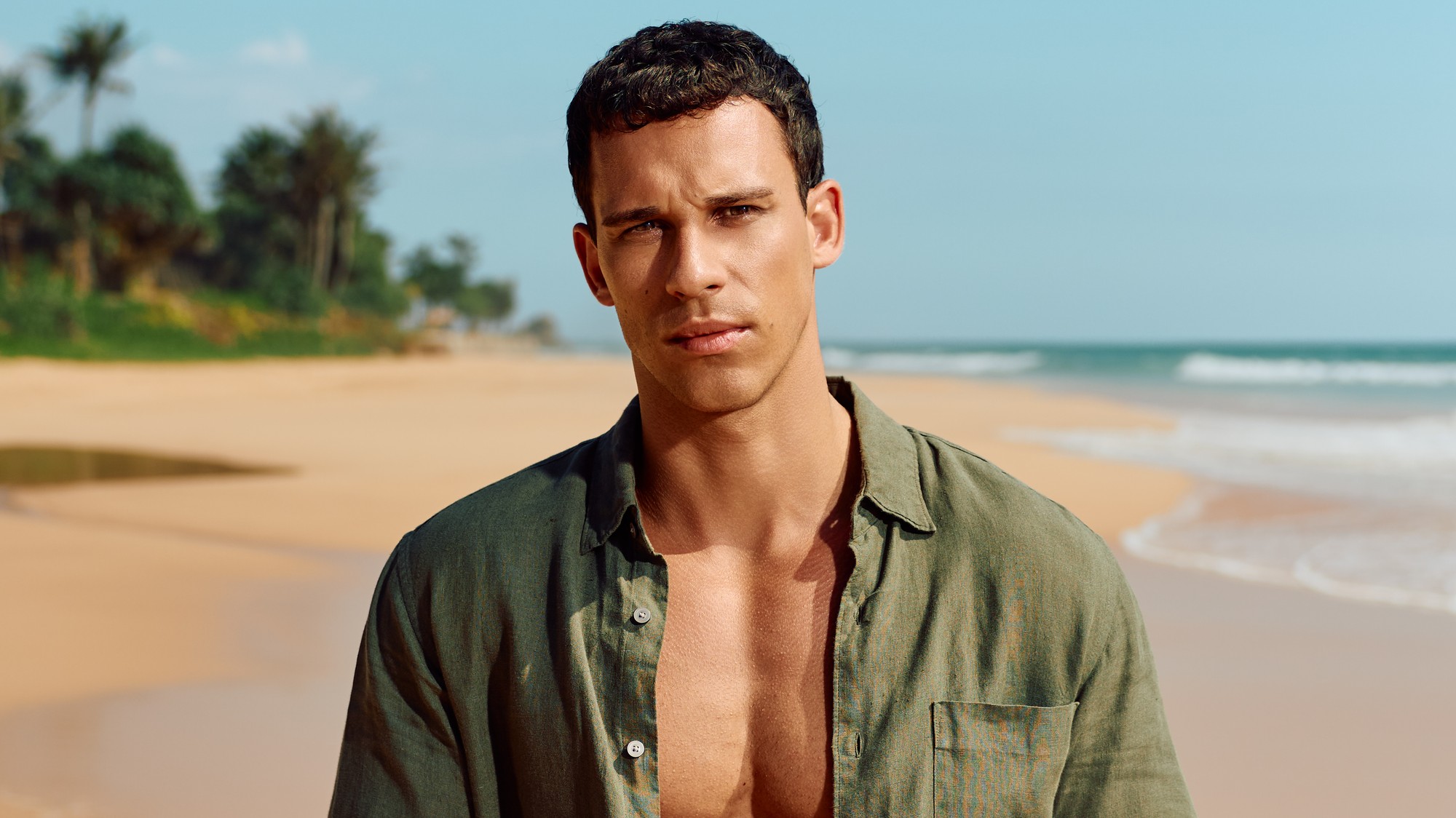 Ženíchom štvrtého ročníka šou Ruža pre nevestu sa stal Adrian Chabada.