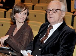 Andrzej Łapicki przed śmiercią zmienił testament. Chciał się rozwieść?