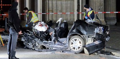 Mercedes z Polski roztrzaskał się na Bramie Brandenburskiej. Nowe informacje w sprawie potwornego wypadku