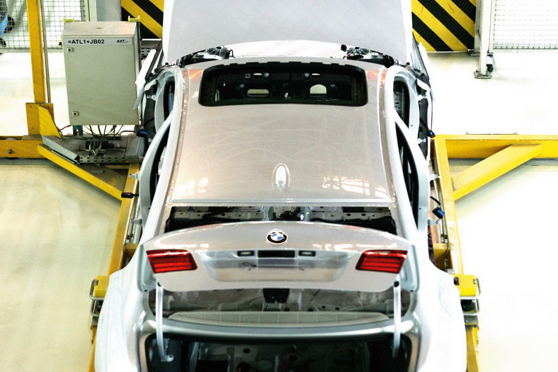 Przedłużone BMW5 specjalnie dla Chińczyków
