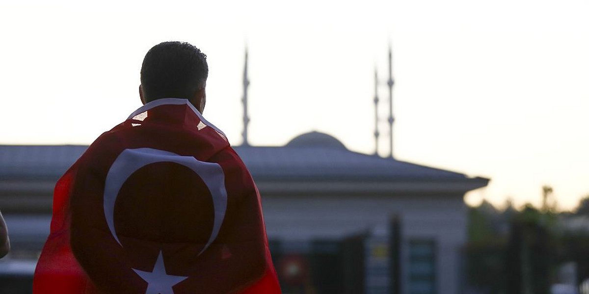 W nocy z piątku na sobotę wojsko podjęło próbę zamachu stanu w Turcji