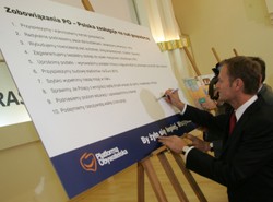 Co zostało z cudów Donalda Tuska