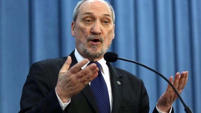 Macierewicz wsi skw pis