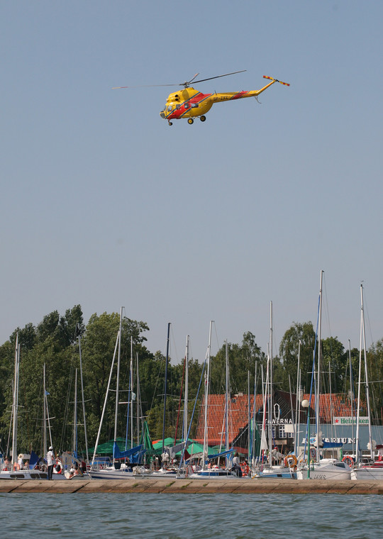 W akcji poszukiwawczej WOPR brały też udział helikoptery