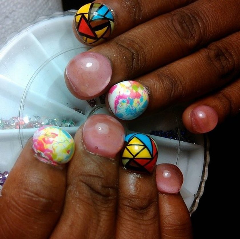 Bubble nails