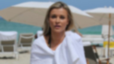 Joanna Krupa wybrała się z byłym mężem na plażę. Ale takiegio zachowania się nie spodziewała