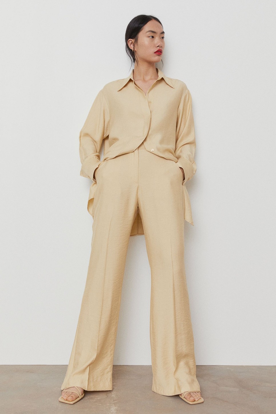 H&M 2495 Ft