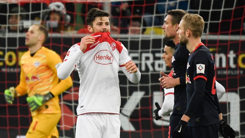 Koniec sezonu dla Kownackiego. Uraz wykluczy go z gry w ME Reprezentacja Polski: Kontuzja Dawida Kownackiego. Napastnik nie pojedzie na Euro 2020