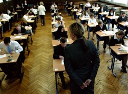 Studenci poprawiają maturę