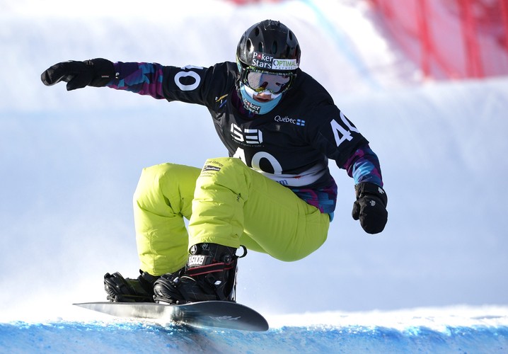 Aby zebrać pieniądze na treningi i starty w zawodach Zoe Gillings założyła stronę internetową IsleofDeals.com, na której zbiera promocje ze swojego miasta.