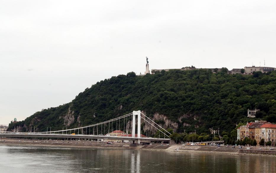 A Gellért-hegy Budapest egyik legszebb turistalátványossága / Fotó: Pozsonyi Zita