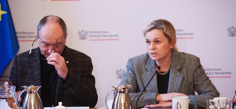 "Nie ma przestrzeni". Nowacka stanowczo o dodatkowych pieniądzach dla nauczycieli
