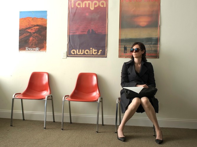 'Większość z niezdrowej fascynacji, jaką film Ramsay wywołuje, jest rezultatem niezwykłej zdolności Tildy Swinton do grania przeciwko jakimkolwiek istniejącym kategoriom' (A.O. Scott, The New York Times)