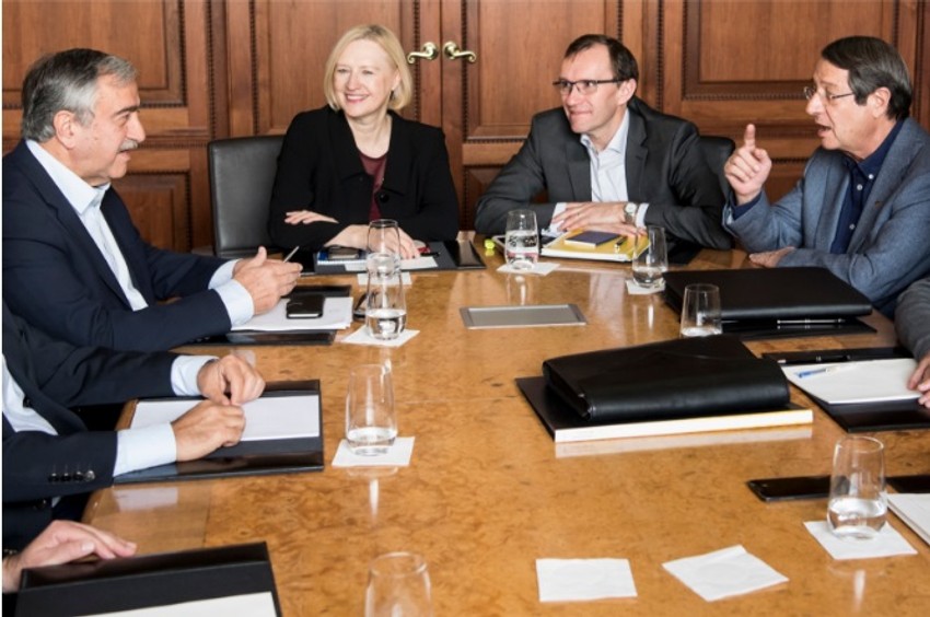 Mustafa Akindži i Nikos Anastasijades