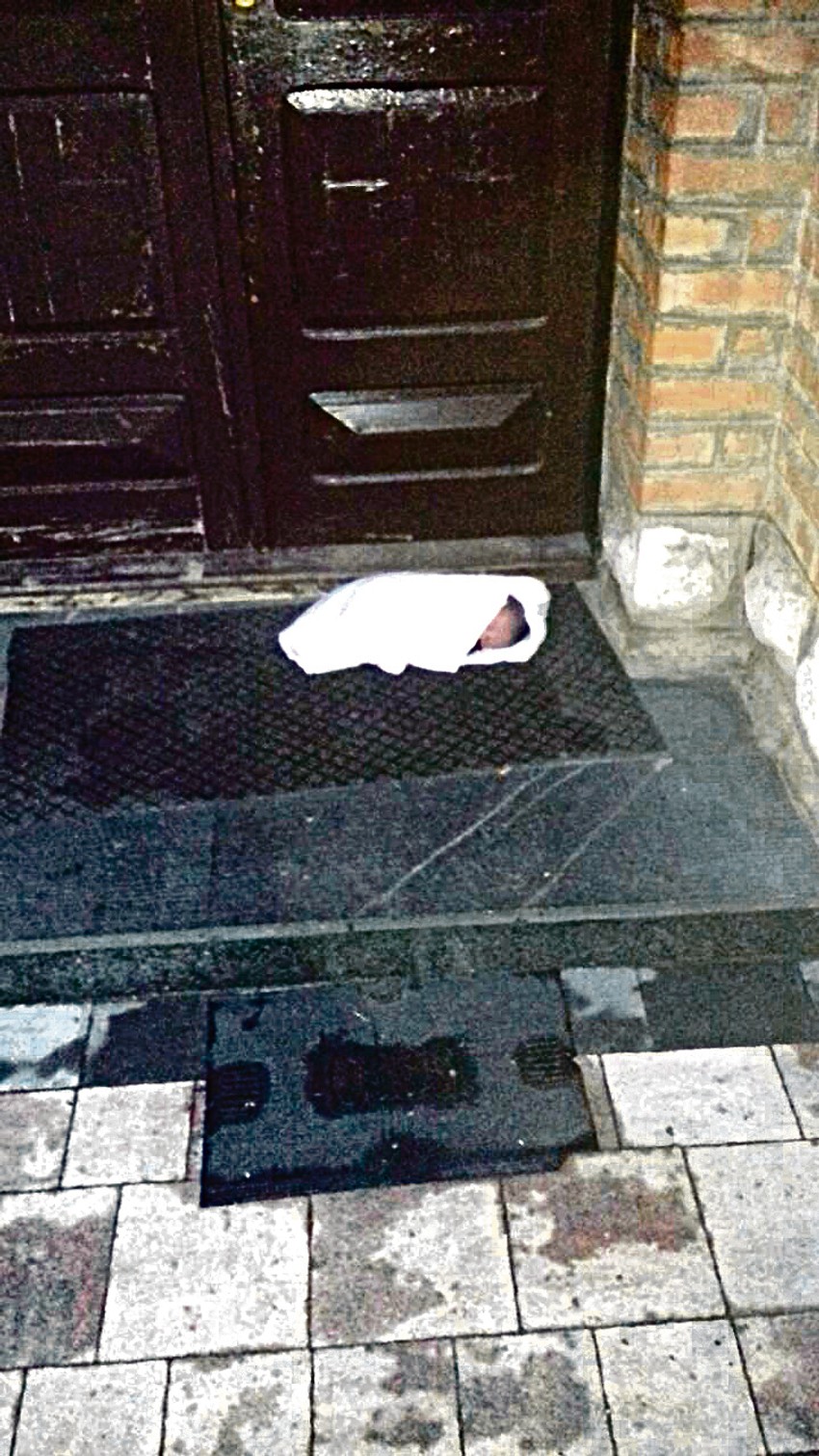 Maleni Jovan ostavljen je na pragu crvke u Čajetini