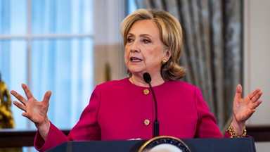 Hillary Clinton reaguje na wywiad Tuckera Carlsona. "Pożyteczny idiota"