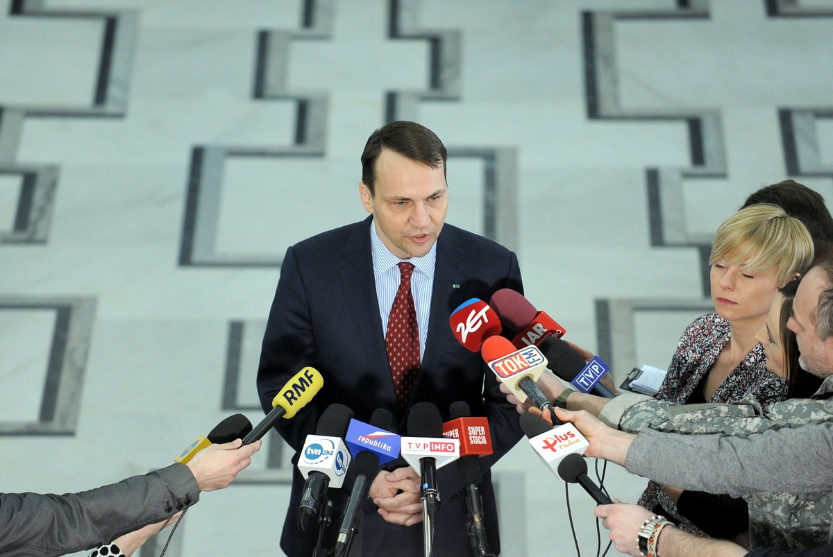 PiS o "wybrykach" marszałka Sikorskiego. "Zdezawuował i prezydenta i ministra spraw zagranicznych"