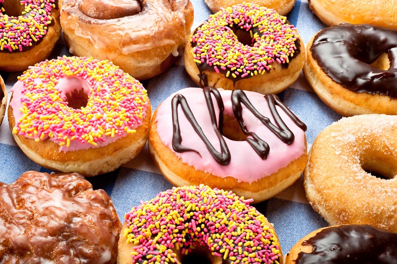 Pączki z dziurką, czyli amerykańskie doughnuts lub donuts