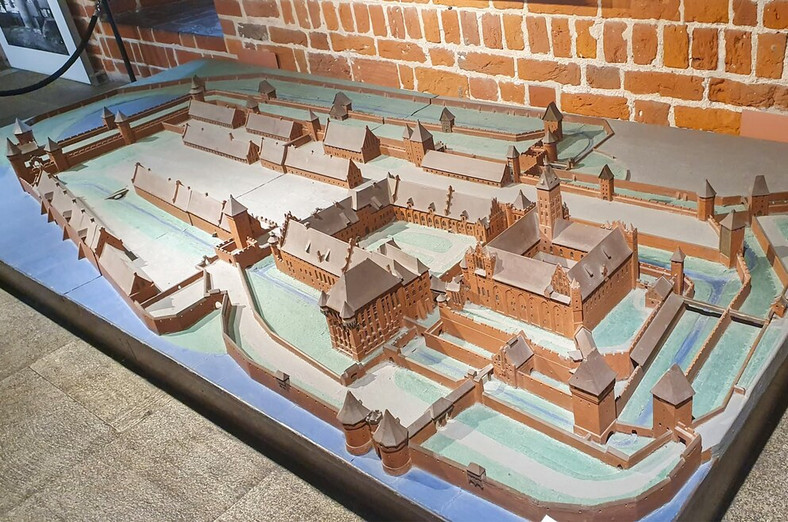 Model pokazuje, jak duży jest zamek