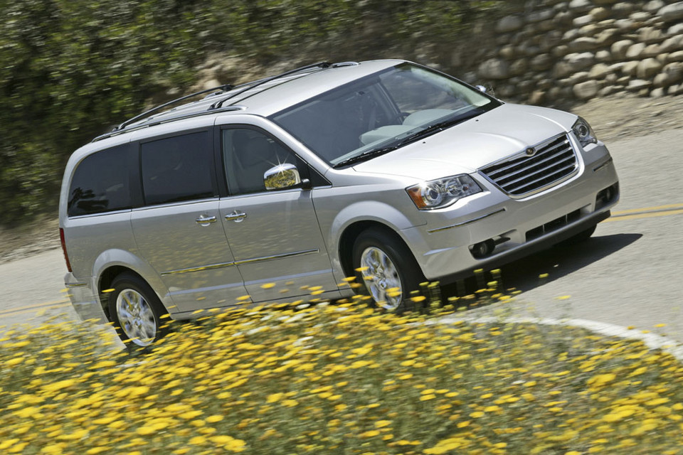 Chrysler Grand Voyager duży i niedrogi, ale czy trwały