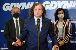 Samorządowcy do premiera: Rząd nie może dalej udawać, że sytuacja jest pod kontrolą