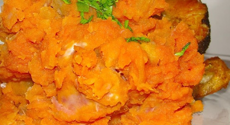 Cocoyam porridge, Nuhuu