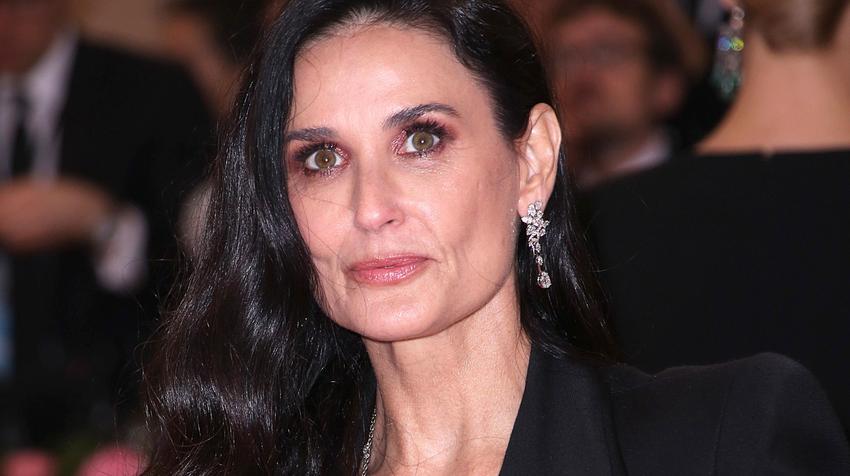Flawless Demi Moore, 57, stuns the world with her AGELESS beauty ...