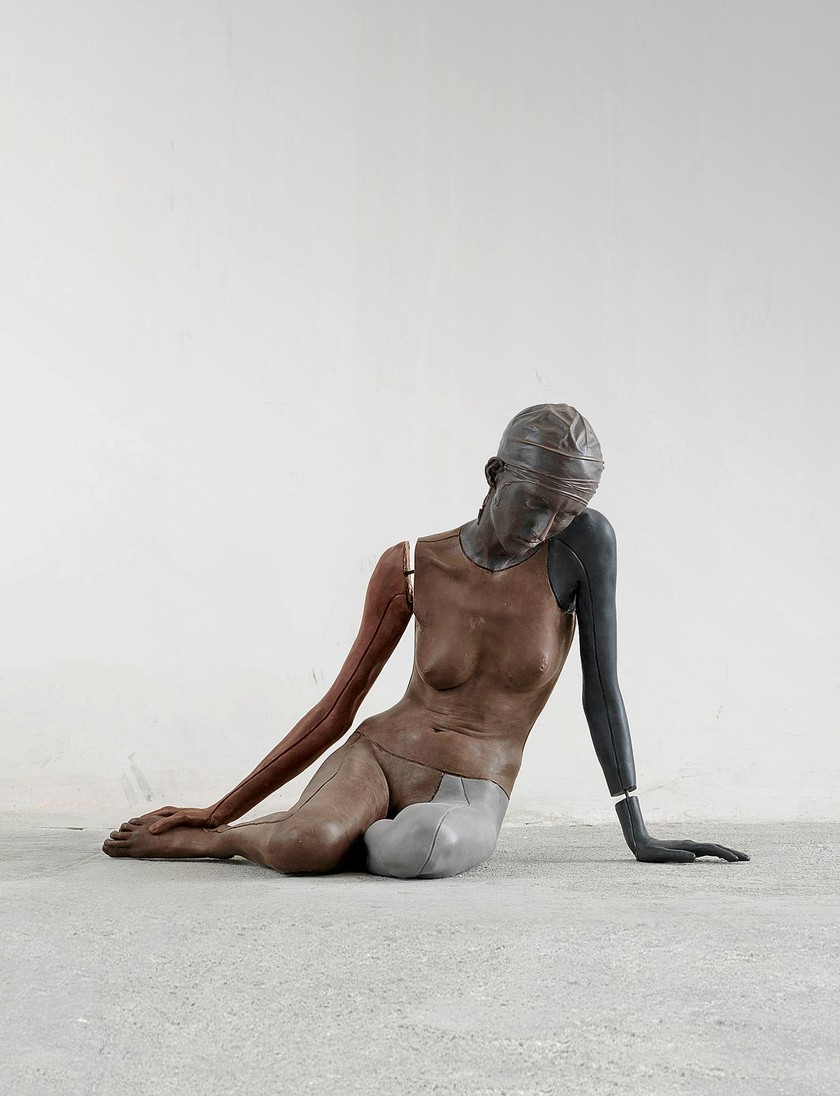 Ugo Rondinone «Nude (xxxxxxxxxxxxx)», Wachs mit Erdpigmenten, 109 × 74 × 64 cm. 