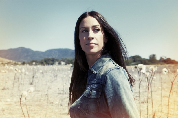 Alanis Morissette wreszcie szczęśliwa na "Havoc And Bright Lights"