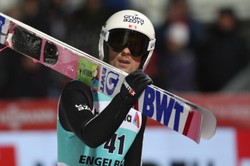 PŚ w skokach. Polacy wypadli blado w Engelbergu. Kobayashi odleciał rywalom