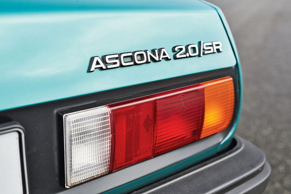 Opel Ascona 2.0 SR