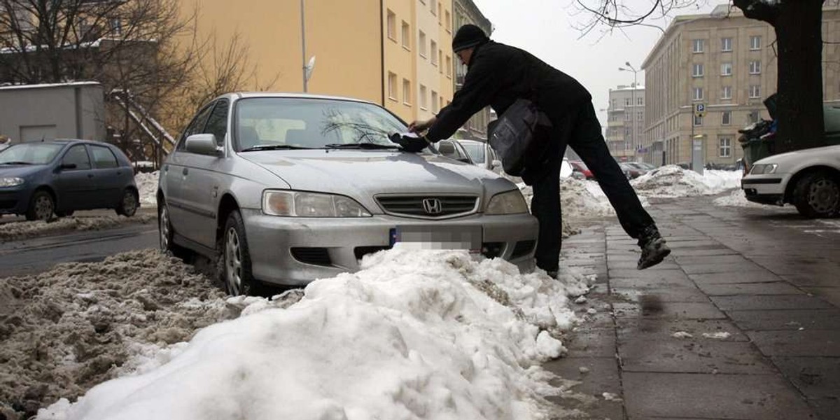 Sprzątnijcie parkingi zamiast wlepiać mandaty