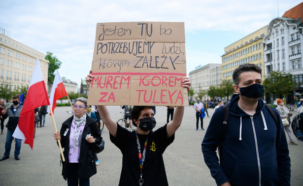 Uczestnicy manifestacji Dziś Tuleya, jutro Ty