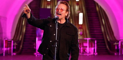 Bono z U2 zagrał na stacji metra w Kijowie! Co znalazło się w opublikowanym przez niego oświadczeniu? Kto zaprosił gwiazdora?