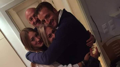 Hatalmas a boldogság Rossiéknál: mindenki hazatért, végre újra együtt lehet a teljes család