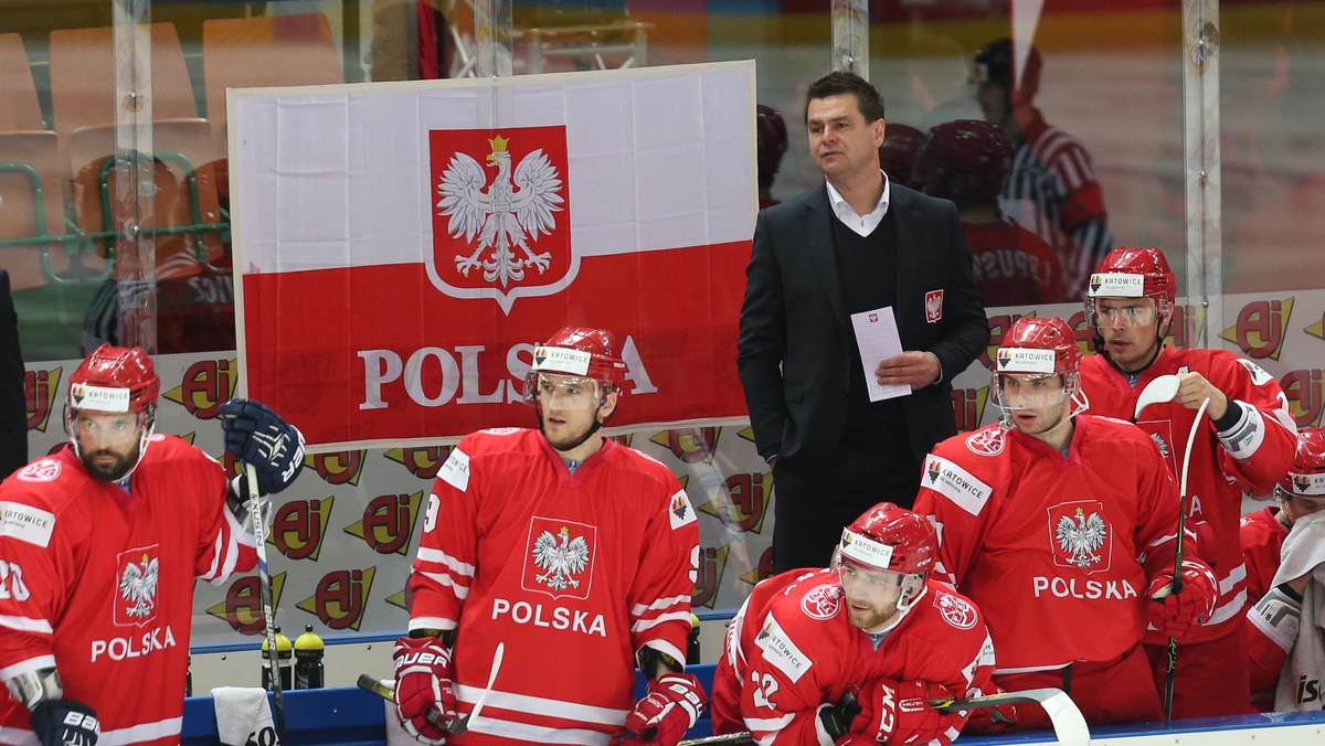 Polska wygrała z Austrią 1:0, a jednym z bohaterów spotkania był bramkarz Przemysław Odrobny. Odpowiedzialnym za wstawienie "Wiedźmina" ponownie do składu był Jacek Płachta, który mówił, że był bardzo pewny tego ruchu.