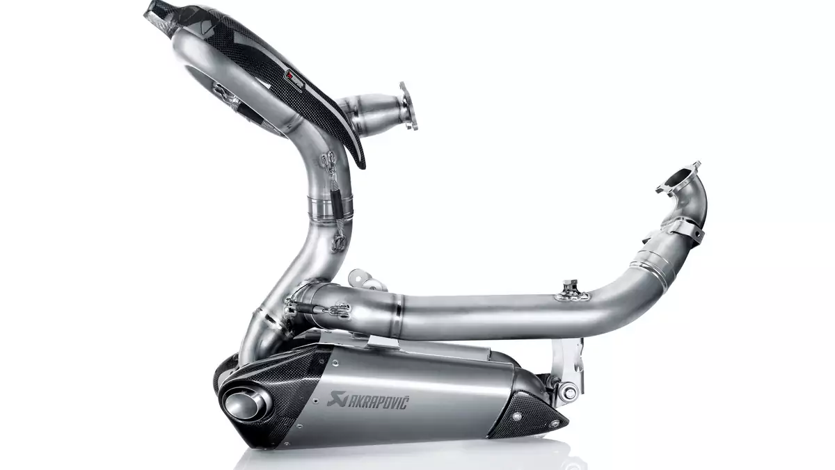 Akrapovic Evolution Line